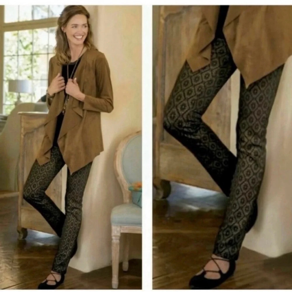 LAST CALL Soft Surroundings Pants Leaf Print Damask Size Medium Black Gold